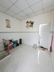 NHÀ LẠC LONG QUÂN P10 TÂN BÌNH, GẦN ĐẠI HOC BÁCH KHOA GIÁ 5,6 TỶ.