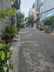 NHÀ VƯỜN LÀI TÂN PHÚ ĐƯỜNG TRƯỚC NHÀ 8M 3,9M X 14,2M 3 TẦNG.