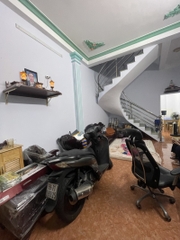 Nhà Đường Hồng Lạc Phường 10 Tân Bình, Nhà 4 Tầng Sân Trước Thoáng Mát.