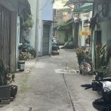 Nhà đường Âu Cơ, phường 9 trung tâm Tân Bình.