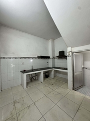 NHÀ VƯỜN LÀI TÂN PHÚ ĐƯỜNG TRƯỚC NHÀ 8M 3,9M X 14,2M 3 TẦNG.