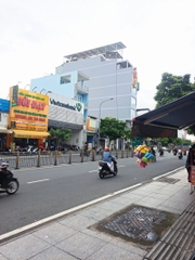 NHÀ LŨY BÁN ÍCH HÒA THẠNH TÂN PHÚ 62 M2 NHÀ CẤP 4, GIÁ NHỈNH 5 TỶ.