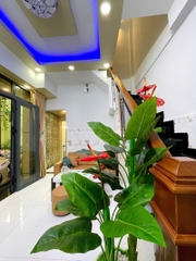 NHÀ NGUYỄN HỒNG ĐÀO T.BÌNH, HẺM TRƯỚC NHÀ 3M GIÁ 4,3 TỶ.
