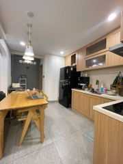 NHÀ PHẠM VĂN BẠCH P15 TÂN BÌNH GẦN SÂN BAY, 3,2M X 16M 3 TẦNG 5,2 TỶ.