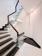 NHÀ ĐƯỜNG NGUYỄN TRỌNG TUYỂN P.2 TÂN BÌNH, 4 TẦNG GIÁ 7,99 TỶ.