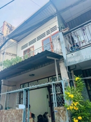 Nhà đẹp đường Cống Lỡ gần chợ Phạm Văn Bạch.