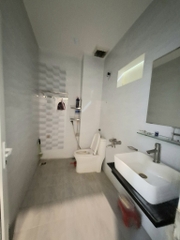 NHÀ ĐƯỜNG NGUYỄN HỮU TIẾN TÂN PHÚ, 4,1 M X 18,5M  XÂY 5 TẦNG.