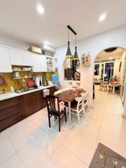 NHÀ TÂN SƠN NHÌ, TÂN PHÚ GIÁP TÂN BÌNH NGANG 3,7M NỞ HẬU 4,9M X 15M.