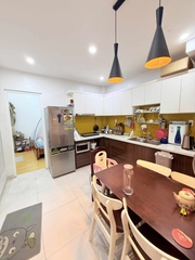 NHÀ TÂN SƠN NHÌ, TÂN PHÚ GIÁP TÂN BÌNH NGANG 3,7M NỞ HẬU 4,9M X 15M.