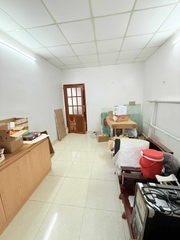 NHÀ TÂN SƠN NHÌ, TÂN PHÚ GIÁP TÂN BÌNH NGANG 3,7M NỞ HẬU 4,9M X 15M.