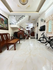 TÂN PHÚ VỀ TRONG ĐÊM 1 SẸC VĂN CAO XE HƠI ĐỖ CỬA, GIÁ CHỈ 5.2 TỶ.