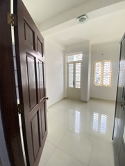 Nhà Tây Thạnh, Tân Phú 5 tầng giá nhỉnh hơn bốn tỷ một chút.