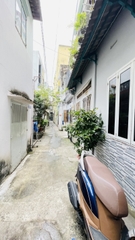 NHÀ ĐƯỜNG BÙI THỊ XUÂN P3 TÂN BÌNH GẦN SÂN BAY, 2 TẦNG 3,3 TỶ.