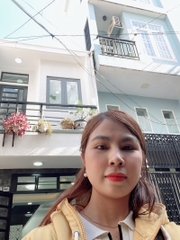 Nhà đường cách mạng tháng tám, phường 5 Tân Bình nhỉnh hơn 4 tỷ , mà đến 4 tầng. Nhà giá rất Rẻ so với thị trường chung.