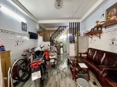 NHÀ NI SƯ HUỲNH LIÊN TÂN BÌNH, 4M X 8M 2 TẦNG 6 TỶ.