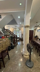 BIỆT THỰ ĐƯỜNG YÊN THẾ P2 TÂN BINH, GẦN SÂN BAY, 7,4M X 13,5M.