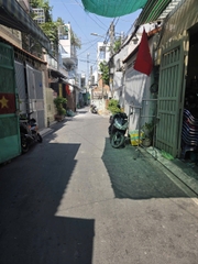 NHÀ VƯỜN LÀI TÂN PHÚ SÂN TRƯỚC, SÂN SAU 4M X 18M 2 TẦNG.