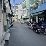 Nhà đường Âu Cơ, phường 9 trung tâm Tân Bình.