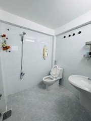 NHÀ ĐƯỜNG NGUYỄN CỬU ĐÀM TÂN PHÚ, GẦN ĐẠI HỌC CÔNG NGHIỆP,  4M X 11M 2 TẦNG 5,6 TỶ.