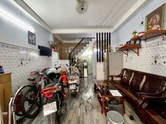 NHÀ NI SƯ HUỲNH LIÊN TÂN BÌNH, 4M X 8M 2 TẦNG 6 TỶ.