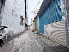 NHÀ ĐƯỜNG TRƯỜNG CHINH TÂY THẠNH TÂN PHÚ, 4 M X 17 M GIÁ 5,5 TỶ.