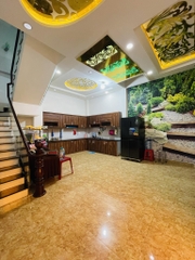 BIỆT THỰ ĐƯỜNG TRẦN THÁI TÔNG P15 TÂN BÌNH 127M, 9,2M X 14M.