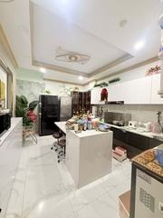 NHÀ MẶT TIỀN BÀU CÁT CHIỀU NGANG 3,9M X 20,4M, 7 TẦNG GIÁ 20,4 TỶ.