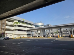 NHÀ ĐƯỜNG LÝ THƯỞNG KIỆT GẦN ĐẠI HOC BÁCH KHOA, GẦN SÂN BAY, 4,23M NỞ HẬU X 36 M, 5 TẦNG GIÁ 42,3 TỶ.