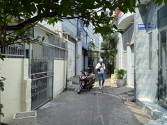 NHÀ ÂU CƠ TÂN BÌNH, NHÀ GIÁ RẺ, NHỈNH 5 TỶ SỔ HỒNG, 5M X13M 2 TẦNG.