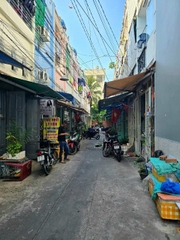 NHÀ LÊ VĂN QUỚI,  GẦN NGÃ TƯ 4 XÃ, NHÀ 3 TẦNG 2,1 TỶ.