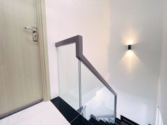 Nhà Phú Thọ Hòa, Tân Phú khu chợ vải rất sầm uất.