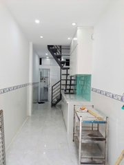 NHÀ LŨY BÁN ÍCH TÂN PHÚ, NHÀ NHỎ ĐẦY DỦ CÔNG NĂNG 2 TẦNG 2,35 TỶ.