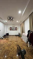 BIỆT THỰ ĐƯỜNG YÊN THẾ P2 TÂN BINH, GẦN SÂN BAY, 7,4M X 13,5M.