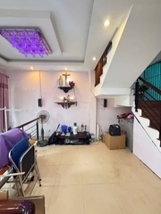 NHÀ ĐƯỜNG TÂN SƠN NHÌ TÂN PHÚ 4 TẦNG GIÁ NHỈNH 7 TỶ.