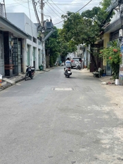 Nhà Tân Thới Hiệp 21, gần khu công viên phần mềm Quang Trung.