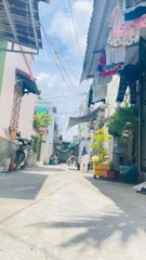 Nhà Tân Thới Hiệp 21, gần khu công viên phần mềm Quang Trung.