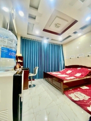 Nhà đường Nguyễn Văn Yến số cũ Phan Anh Ôtô đậu trước cửa nhà.