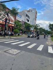 Chung Cư Bàu Cát đường Hồng Lạc, Tân Bình giá rẻ 2.15 tỷ.