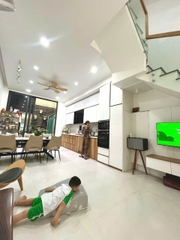 Nhà Đường Kênh 19 tháng 5, 4.3m x 18m, Gần Aeon Tân Phú.