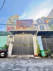 NHÀ ĐƯỜNG TRẦN THỊ NĂM QUẬN 12, 70 m2, XE HƠI ĐẬU TRONG NHÀ CHỈ NHỈNH HƠN 5 TỶ.