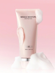 Set Sữa rửa mặt dưỡng ẩm OHUI Miracle Moisture Cleansing Foam 200ml + 100ml