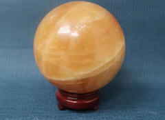 Quả Cầu Phong Thủy Màu Vàng – Biểu Tượng Của Tài Lộc, Thịnh Vượng Và Thành Công_KBPT15