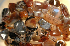 Các Vật Phẩm Bằng Đá Quý và Khoáng Vật Trong Phong Thủy_KBPT53