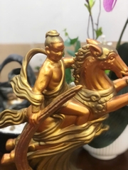 Tượng Thánh Gióng Gốm Vàng Đồng TTGKB04 – Vượng Khí Dồi Dào, Bình An Trọn Vẹn