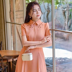 Đầm sơ mi thêu hoa