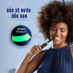Bàn chải đánh răng điện Oral-B iO Series 3 Luxe-màu đen