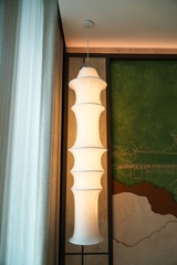 Rivius Vortelle – Đèn Trần Treo Vải Xoắn Dáng Cột Nghệ Thuật