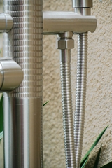 Rivius Aquava – Vòi Sen Ngoài Trời Dáng Đứng Tối Giản