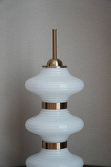 Rivius Varo – Đèn Sàn Điêu Khắc Ánh Sáng Xếp Tầng