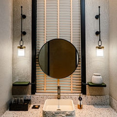 Rivius Ferra – Đèn Tường Treo Kim Loại Phong Cách Công Nghiệp Sang Trọng